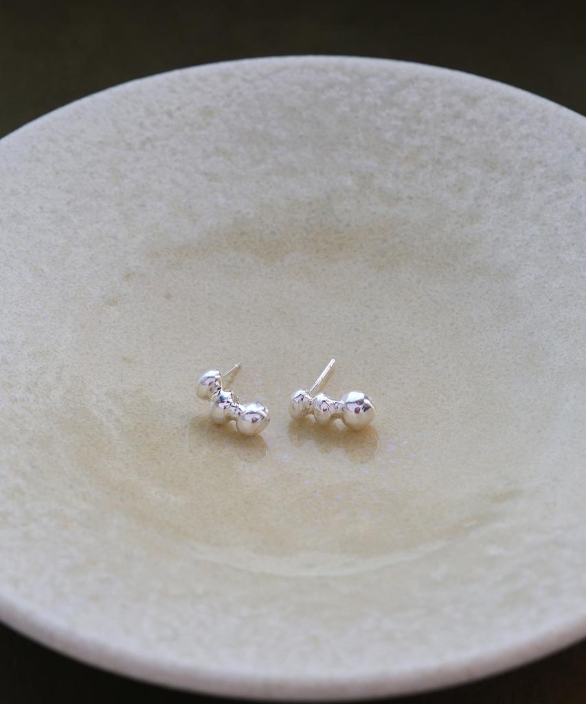 Reindeer Murmur Earring 04