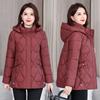 Mom's winter down cotton-padded clothes are fattened and enlarged, and the new foreign-style middle-aged and elderly coats are women's autumn and wint