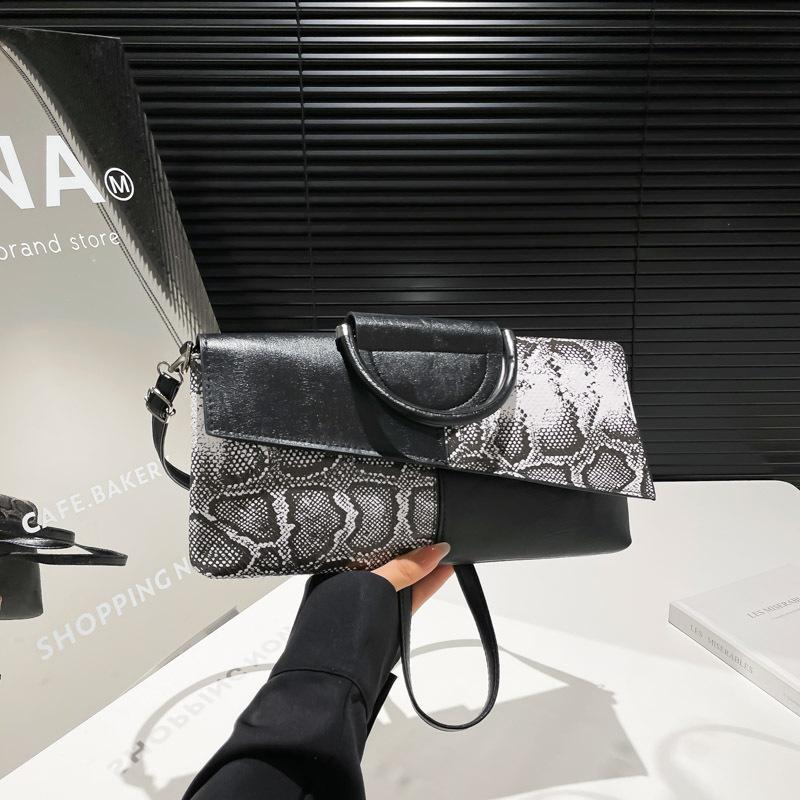 

Европейский и американский темпераментный женский клатч с узором змеи 2025 новый модный тренд большой вместимости одно плечо сумка через плечо