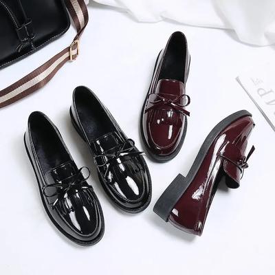 Autunno Nuove scarpe singole da donna con fiocco calzature in pelle Mocassini con tacco grosso da esterno antiscivolo Comfort casual Piatte da donna