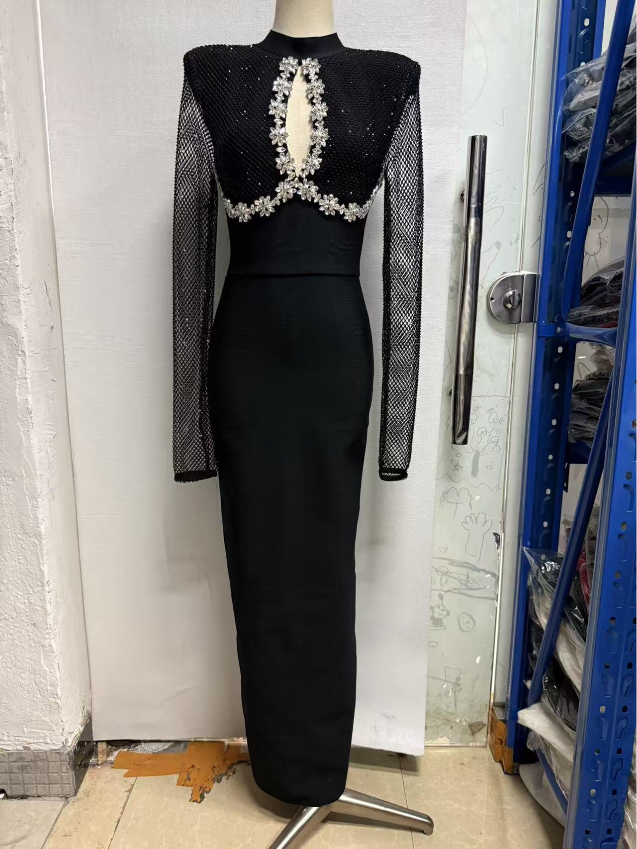 

2026 European Black Diamond-Stitched Bodycon Dress for Socialite Parties and Banquets S чорний