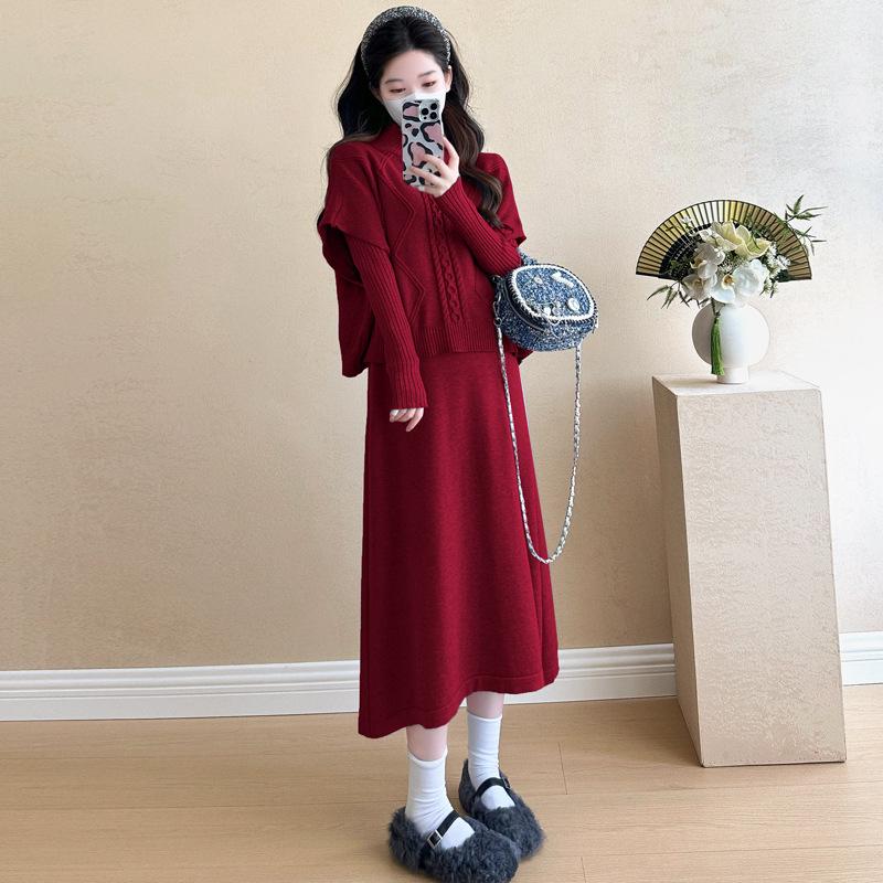 

In-Stock 2026 Autumn/Winter Korean Style Cable Knit Christmas Two-Piece Dress M червоний