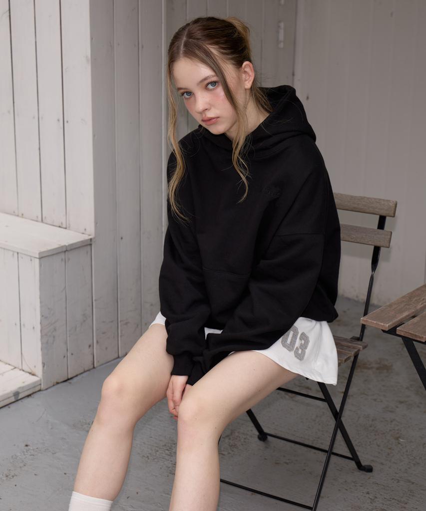 Rosefranz Back Rose Embroidery Hoodie [Black]