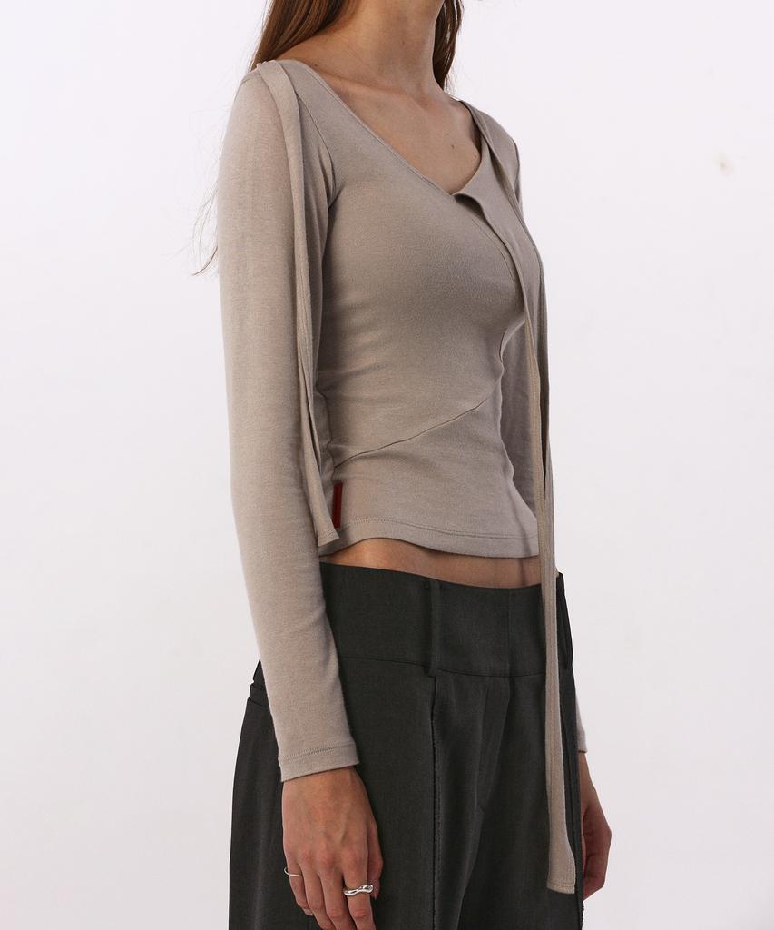 Lipeullegtibeulum Shoulder Tie T-Shirt (Ash Beige)