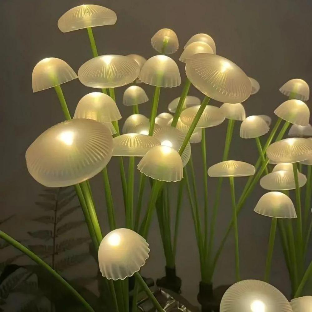 LED Solar Jellyfish Mushroom Lamp Used for Outdoor Courtyard Landscape Decoration Lighting Suitable for Lawns Garden Terraces