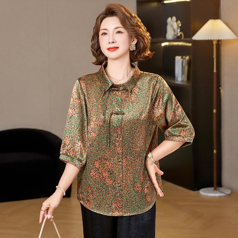 

2026 Summer Collection: Retro Stand Collar Shirt for Middle-Aged & Elderly Women with Seven-Quarter Sleeves, Loose Fit. 5XL for 155-165 lbs зелёный