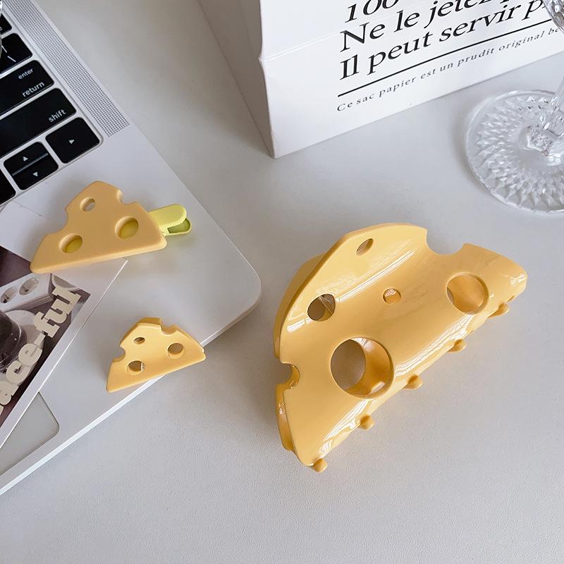 Fun Cheese Grab Clip Creative Plate Hair Shark Clip Girl's Hair Claw Back Triangle Hollow Hair Grab Hair Ornament
