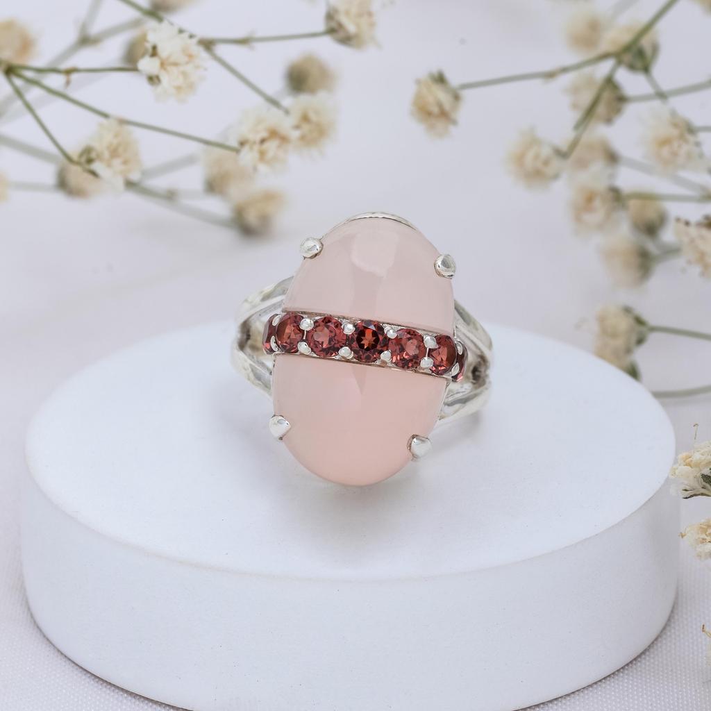 Unique Women's 925 Sterling Silver Oval Gemstone Statement Ring – Mojave Turquoise, Green Onyx or Rose Quartz with Faceted Accent Stones