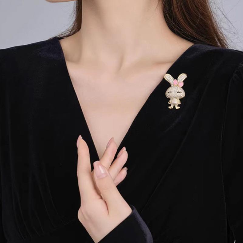 Cute Animal Studded Rabbit Brooches For Women Clothing Coat Jewelry Accessries