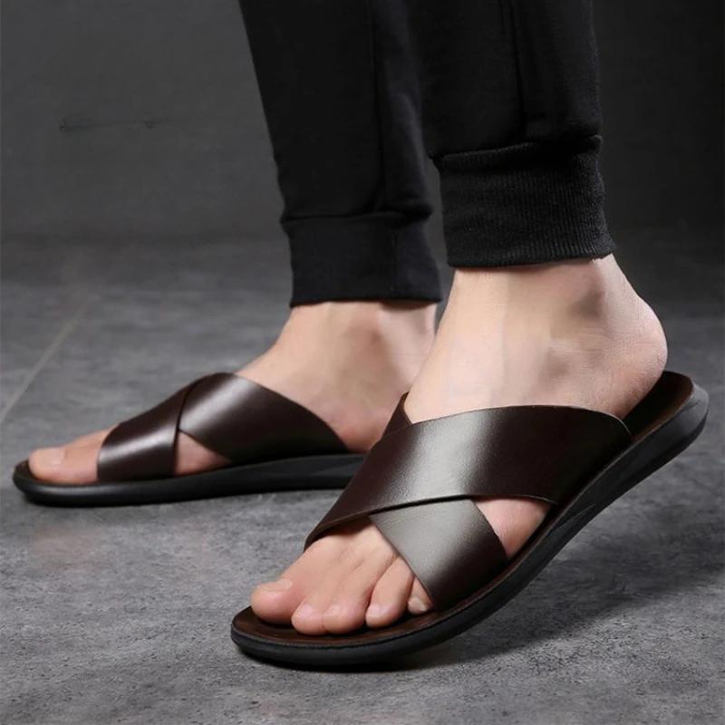 Fashion Slippers Men's Cross-Strap Slippers Flat Home Men Slippers Comfortable Soft Sole Leather Casual Shoes Bathroom Slipper Pantuflas
