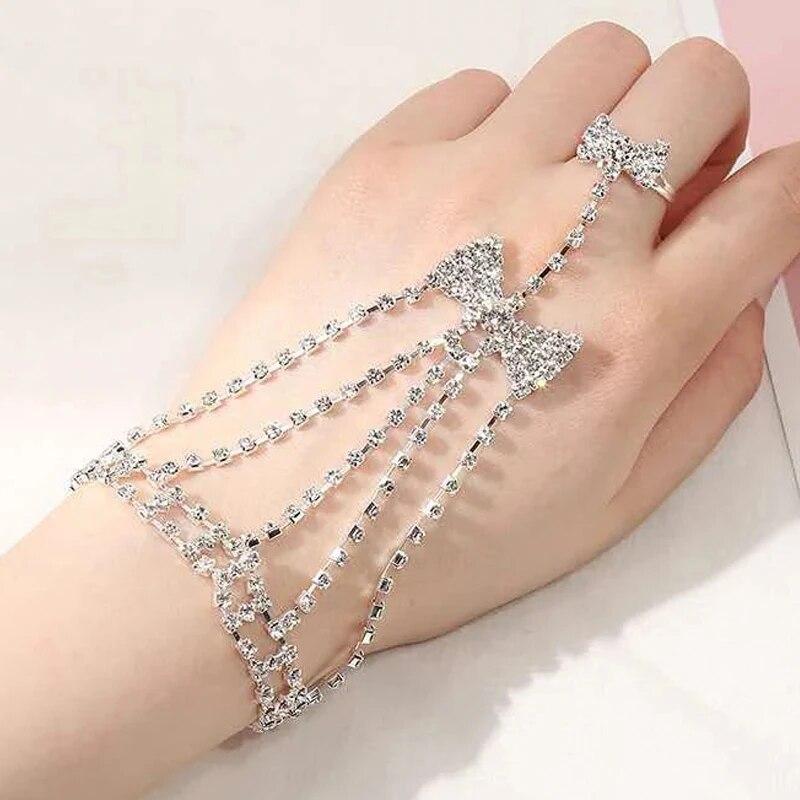 Bracciale di Strass con Anello da Dito Fiocco Corona Maglia Polso Semplice Catena Bracciali Charm da Donna Gioielli Trendy da Donna