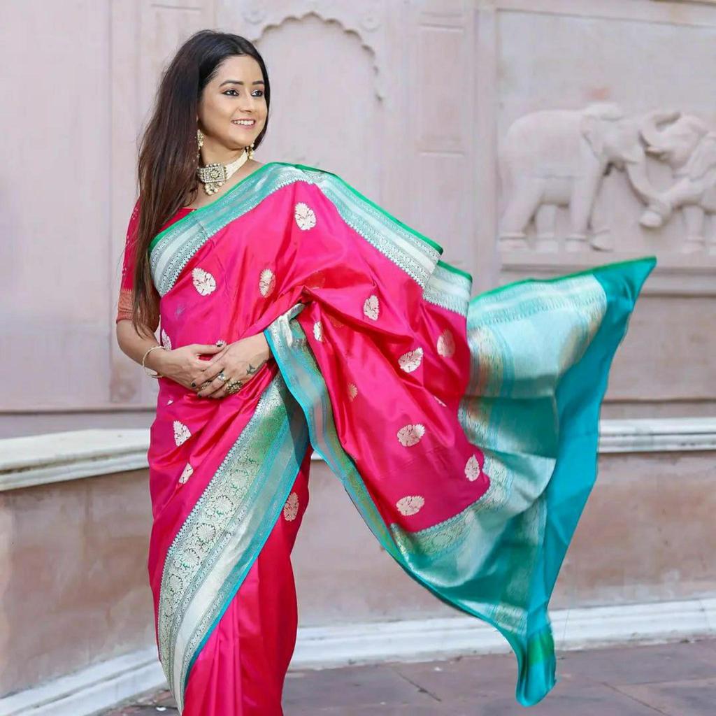 Indian Traditional Soft Lichi Silk Saree With Jecquard Weaving