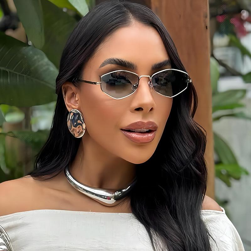 Rhombus Polygon Small Frame Sunglasses Women Fashion Oval Retro Outdoor Sun Glasses Luxury Metal Cat eye Eyewear UV400 Sexy Girl