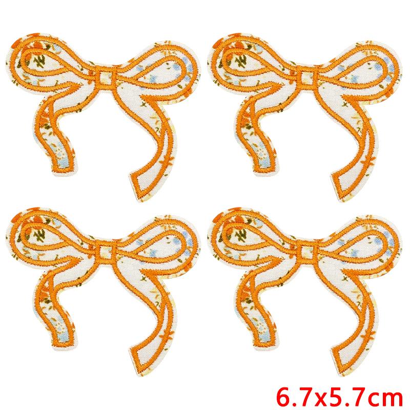 10 /26pcs Wholesale Fresh Letter Embroidery Patch Diy Floral Heart Bow Iron On Patches For Clothes Jackets Backpack Sew Stickers 