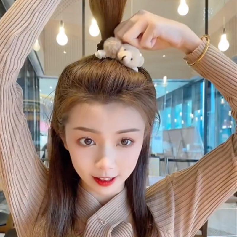 Autumn/Winter Bear Pompom Back Clip: Plush, Cute Hair Accessory for High Ponytails & Half-Up Styles