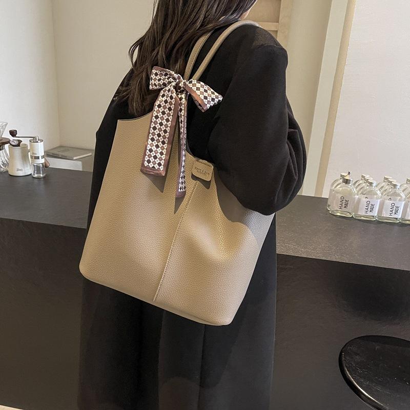 Geantă de umăr retro stil străin, capacitate mare, modă pentru femei, geantă de sub braț, versatilă, pentru navetă, portabilă, tip bucket