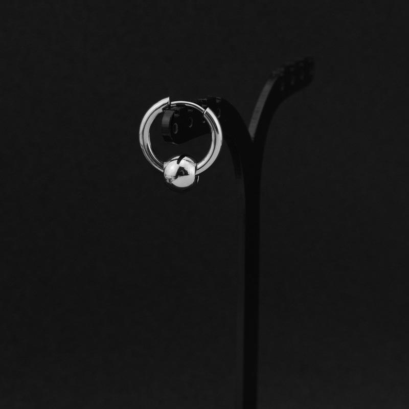 Neutral and simple wind titanium steel earrings, versatile small earrings for male and female couples, stainless steel round bead earrings earclips