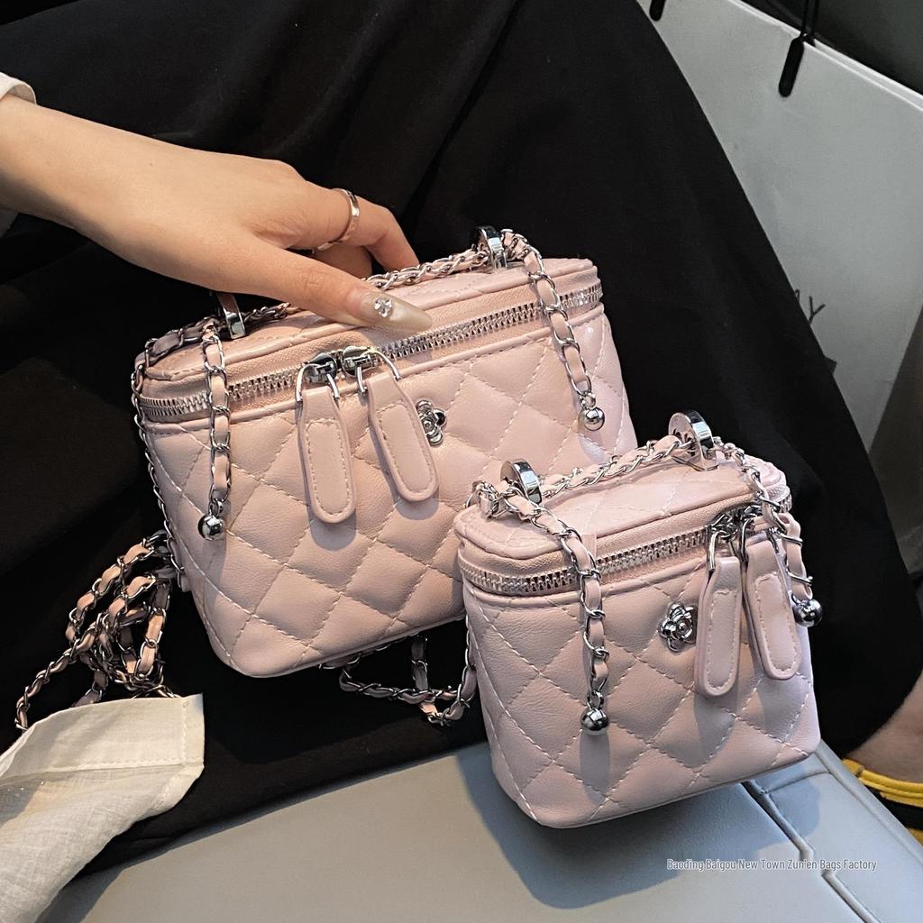 Elegant 2025 Argyle Chain Crossbody Bag for Women - Niche Fragrant Style, Compact Shoulder Design