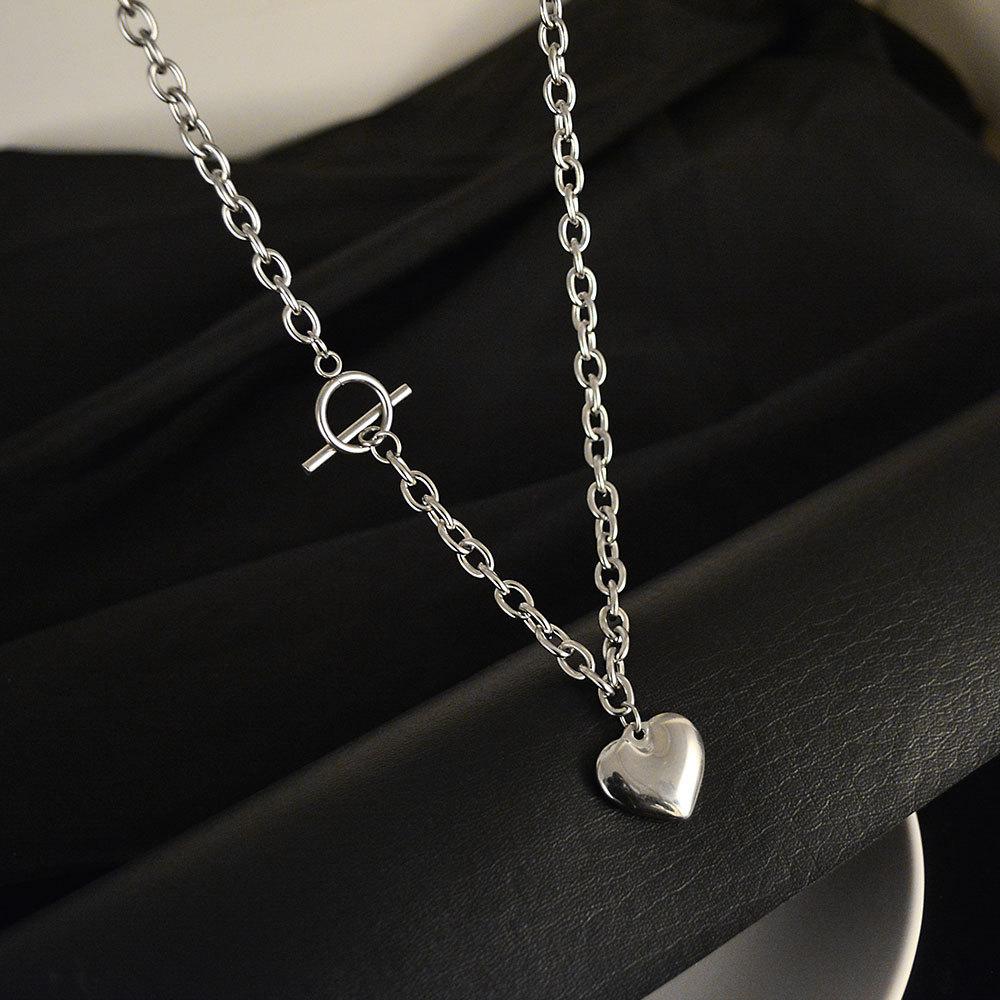 Punk Thick Lock Chain Heart Shape Pendant Choker Necklace For Women Retro Color Metal Neck Chain Female Jewelry Gift