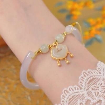 Hand-carved Patterned Bracelet, Natural Hetian Jade Bracelet, Fashionable for Commuting OL Cute Girls' Bracelet