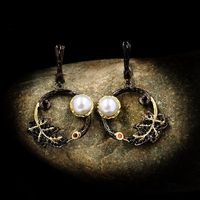 New Retro Leaf Ring Winding Freshwater Pearl Ladies Earrings Noble Mysterious Black Gold Jewelry Woven Earrings Ladies Jewelry