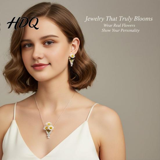 Elegant Floral Accessories Bouquet Necklace And Earrings Set Mini Vase Pendant Insert Real or Dried Flowers Jewelry for Mom Grandma Aunt Gift