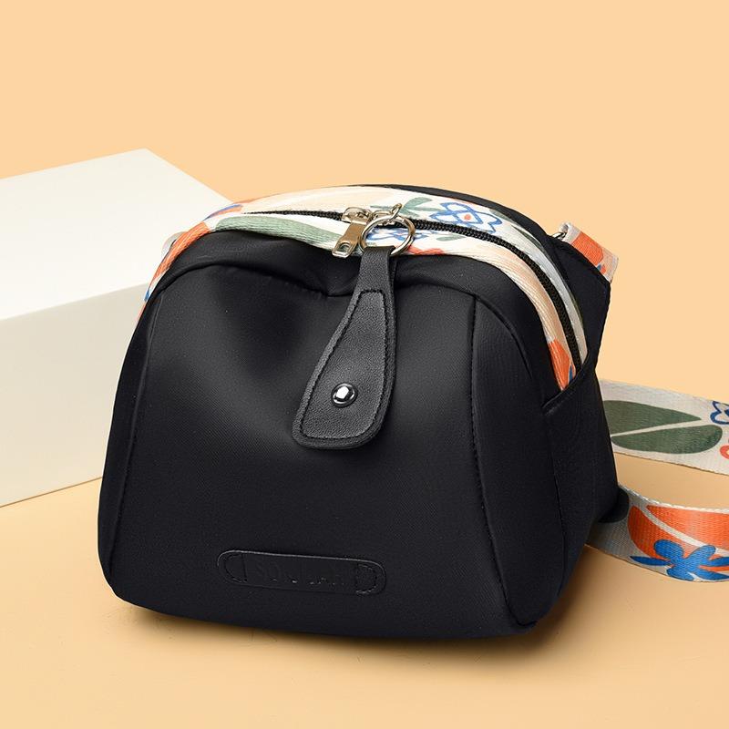 Women's Bag New Shoulder Small Bag Women's Versatile Fashion Messenger Bag Casual Waterproof Oxford Commuter Shell Bag