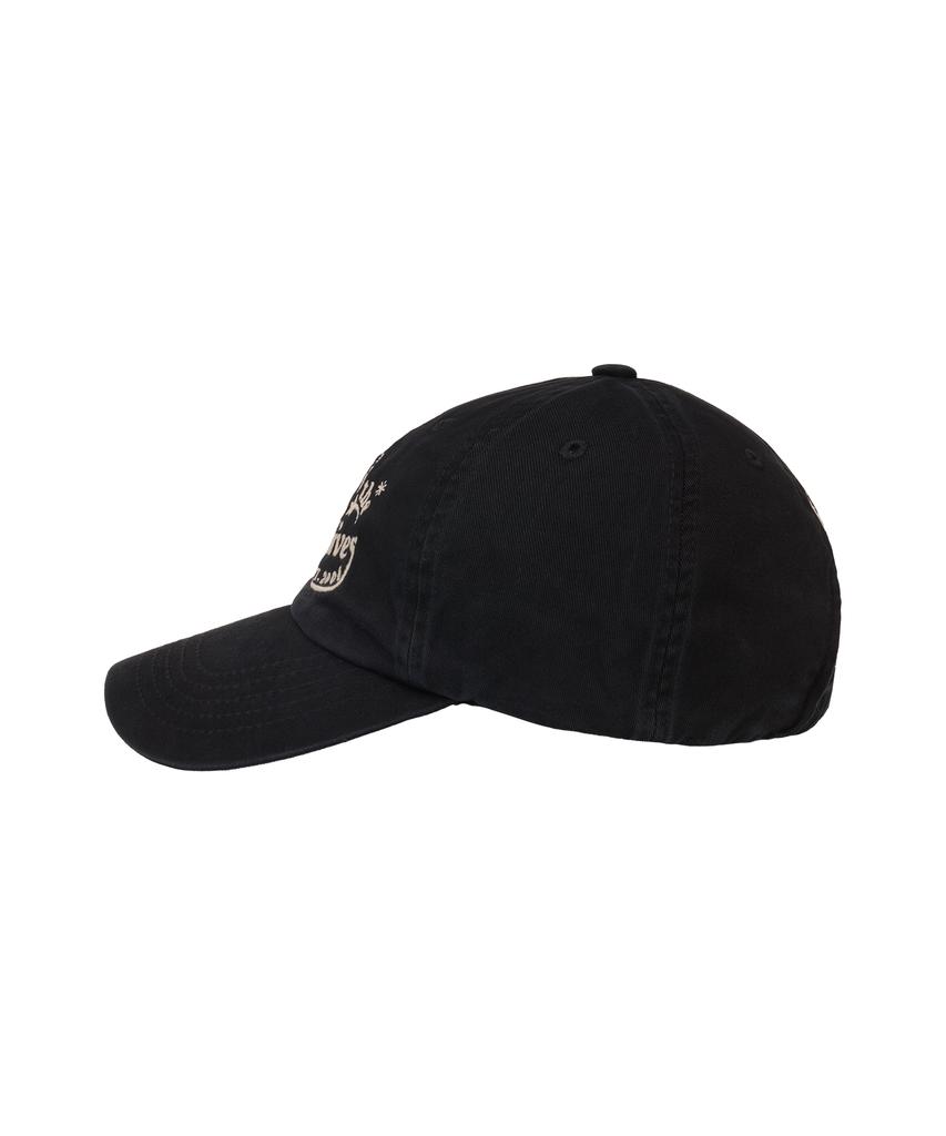 Yunibeoseugameonteu Universe Lettering Washed Ball Cap_Black
