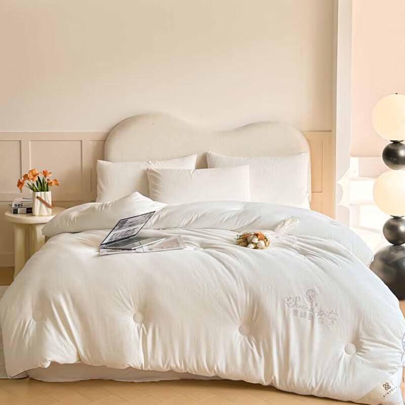 Fangwang All-Season Protein Fiber Duvet