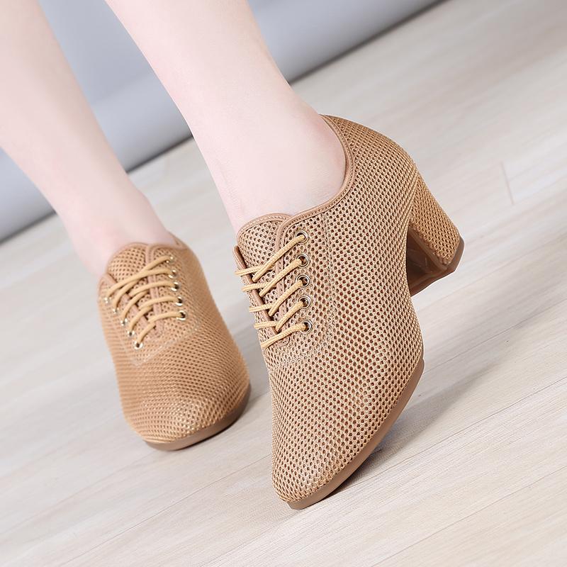 Mesh Breathable Latin Dance Shoes Jazz Latin Tango Women's and Men's Non Slip Dance Shoes 1/2 Inch In Height