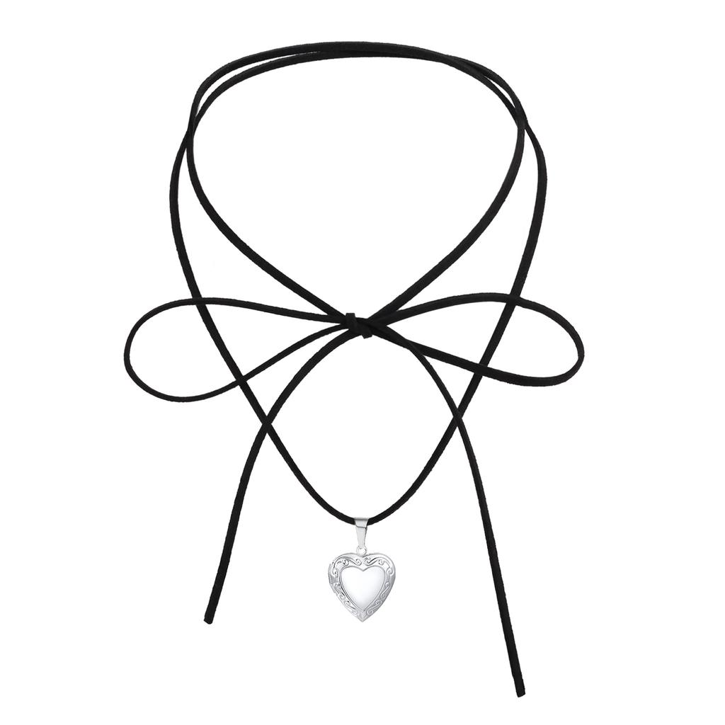 Women's Locket Pendant Necklaces Black Velvet Chain Necklace Rope Chain Heart Pendant Fashion Jewelry Gift