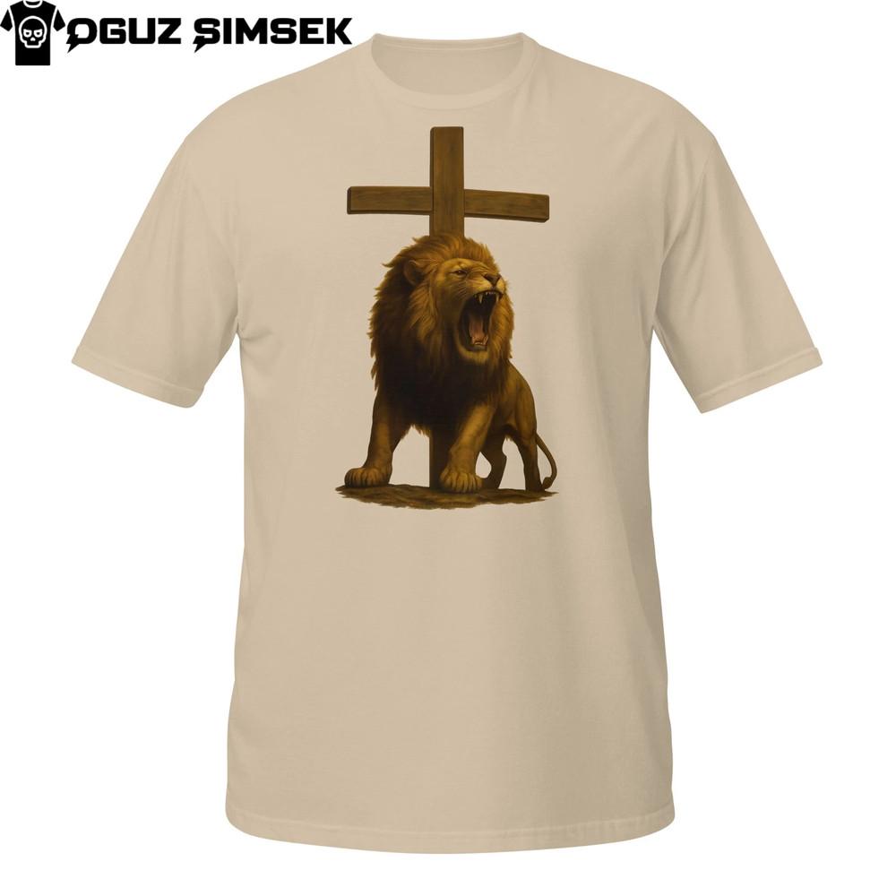 Футболка «Лев и Крест» – Смелая христианская графическая футболка для веры и силы 4XL