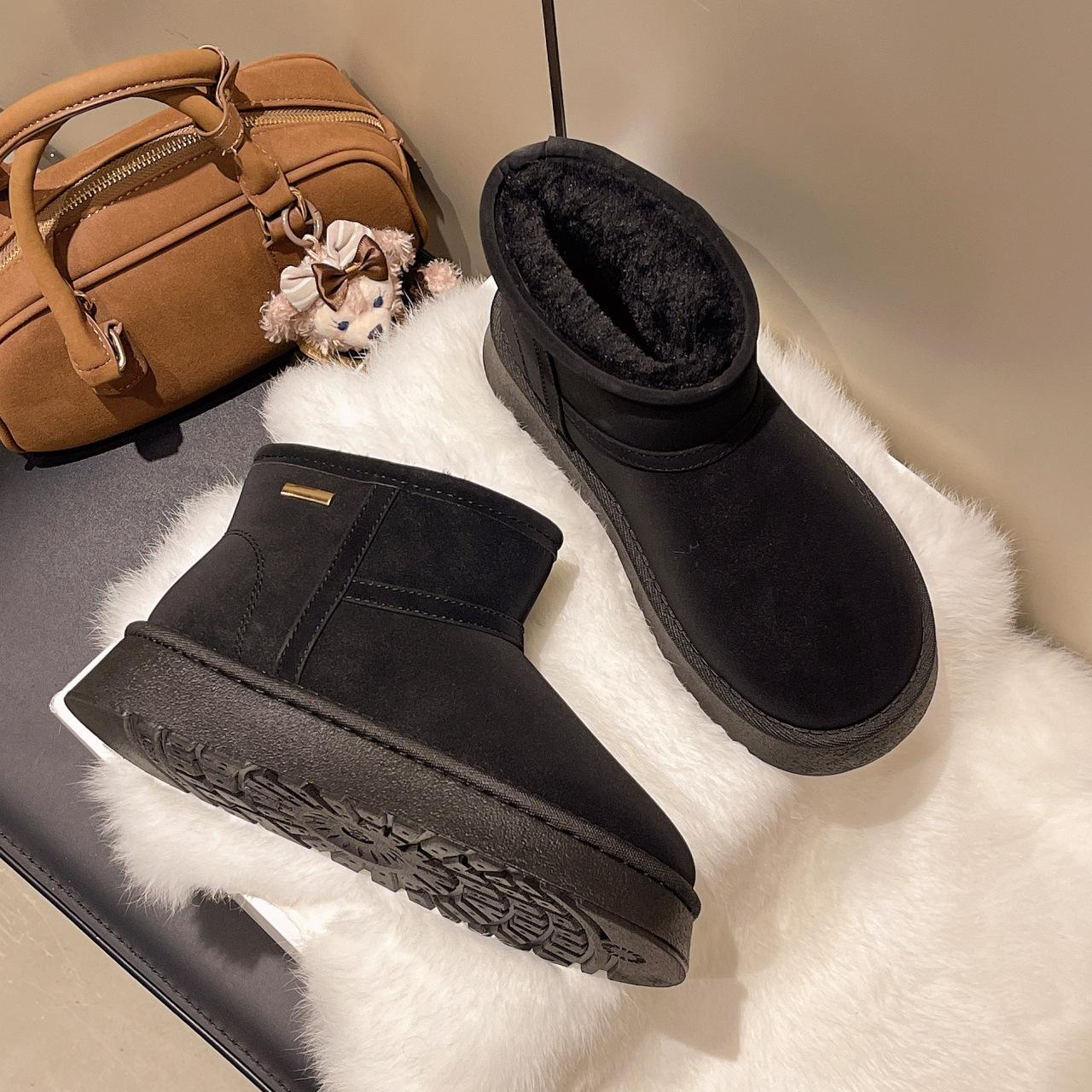 

Меховые цельные теплые с толстой подошвой зимние сапоги женские зимние с начесом и утолщенные 2025 новые хлопковые сапоги на одной педали для Северо-Востока 40 чёрный