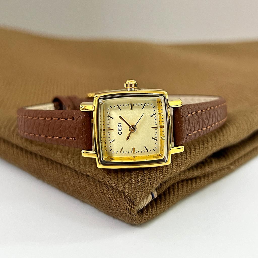 Square Retro High-End Women'S Fashion Quartz Watch, Women'S Light Luxury Niche Student High-Value Watch