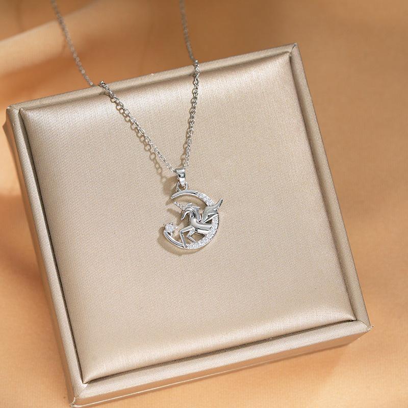 Light Luxury Copper-Inlaid Diamond Necklace for Women – Exquisite INS-Style Clavicle Chain