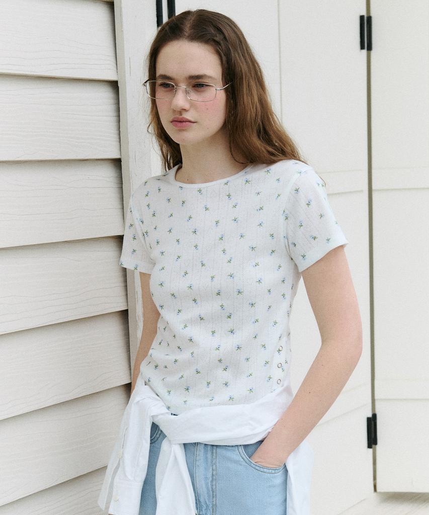 ROLAROLA Side Slit Flower T-Shirt Wh+Bl