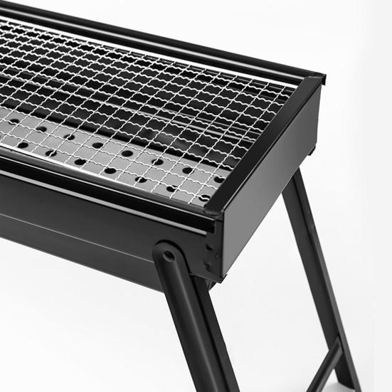 Barbecue-Grill, tragbarer, zusammenklappbarer Holzkohlegrill zum Kochen im Freien, einfache Montage und Reinigung, rostfreier Metallgrill für Camping-Picknicks und Strandpartys