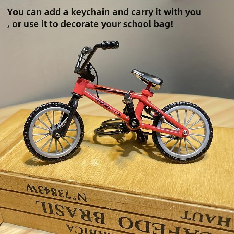 1: 12 Scale Bicycle Model with Metal Alloy Body Plastic Handles and Tires Exquisite Details, Creative Display Garden Accessories
