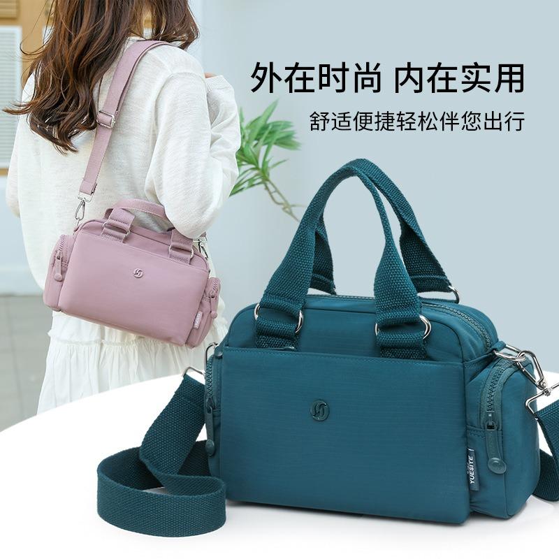 Sac à main tendance pour femmes Nouveau sac en nylon Sac grande capacité Sac pour femmes Sac messager à une épaule