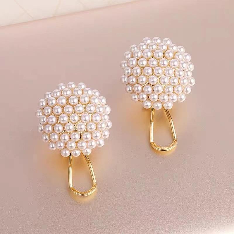 Fashion Geometric Bow Flower Pearl Earrings Women'S Premium Versatile Small Fragrant Wind Earrings