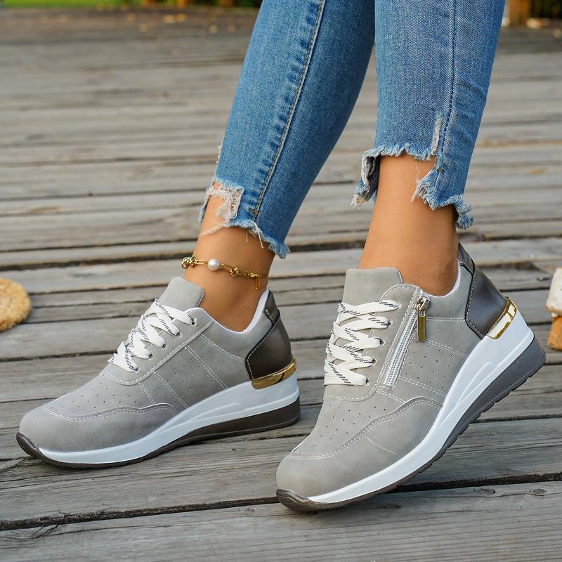 Women's Large Size Thick Sole Color-Block Low-Top Athletic Casual Sneakers.