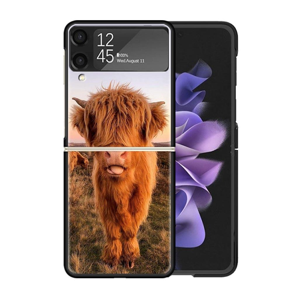 Cute Highland Cow Cases For Samsung Galaxy Z Flip 4 5 6 7 3 Z Flip7 Flip6 Flip4 Flip5 Flip3 5G Hard Shockproof Fundas Cover Gala