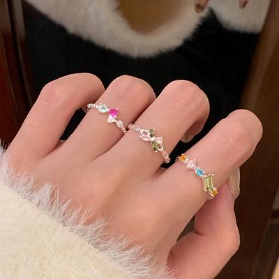 Unregelmäßiger farbiger Schleifen-Schmetterling offener Ring Mode exquisiter Ring Temperament vielseitiger Schmuck
