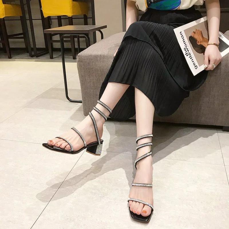 Fashion Black Roman Style Sandals for Women Designer The Best Casual Woman Shoes Summer 2025 Offers Asian Size Comfortable Vip Sandal