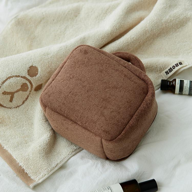 LINE FRIENDS Braune Lazy Day Multi-Tasche