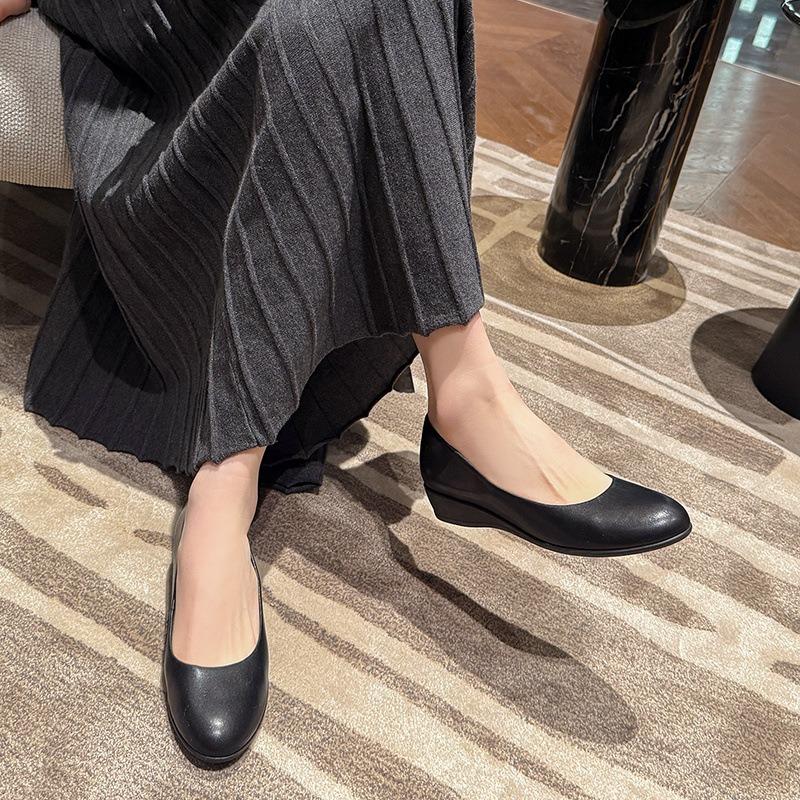 Heel Flat Bottom Women's Single Shoes Black Work Shoes Soft Leather Shoes Women's Wide Fat Feet Large Size Women's Shoes