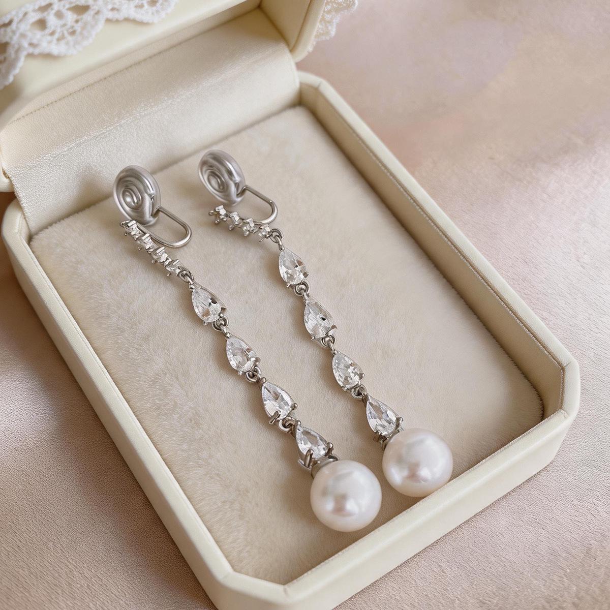 Zircon Pearl Tassel Ear Clips: Elegant & Versatile Earrings