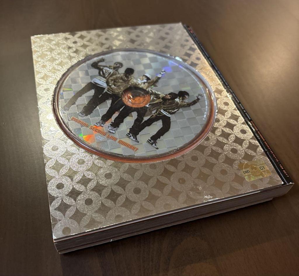 [USED] Rare BIGBANG VOL.1 CD, VOL.2 DVD set for sale