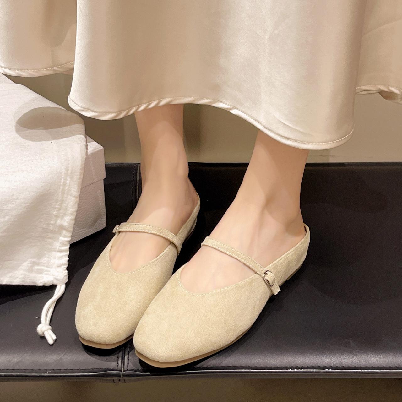 

Туфли Мэри Джейн из матовой кожи с плоским дном, женская обувь 2025 года, весна и осень, новые ретро туфли с неглубоким ртом и универсальными одинарными туфлями для женщин 40 абрикосовый