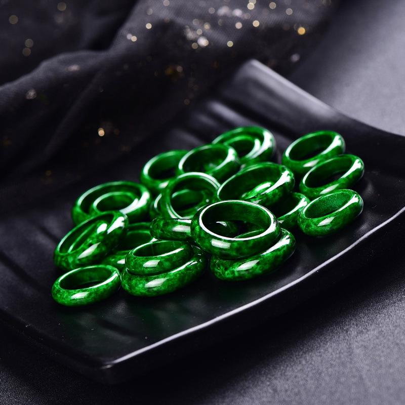 Round Green Autumn Jue Beads Prayer Ring with Gemstone Accessories